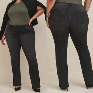 Torrid FEEL THE FIT Mid-Rise Boot Cut Jeans Slim Black Size 22S Vintage Stretch